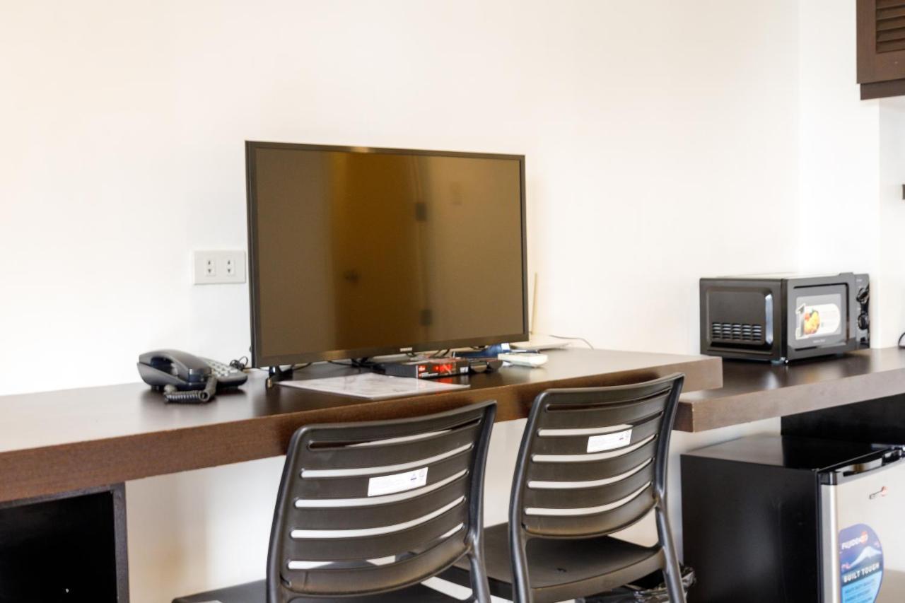 5880 Enriquez Residences マニラ市 エクステリア 写真