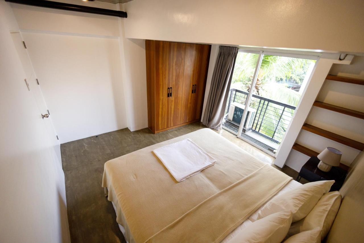 5880 Enriquez Residences マニラ市 エクステリア 写真
