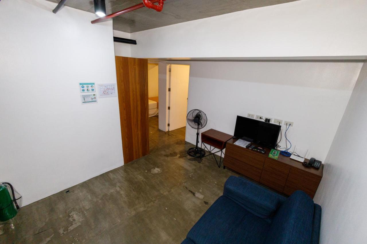 5880 Enriquez Residences マニラ市 エクステリア 写真