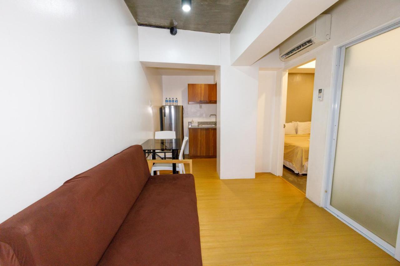 5880 Enriquez Residences マニラ市 エクステリア 写真