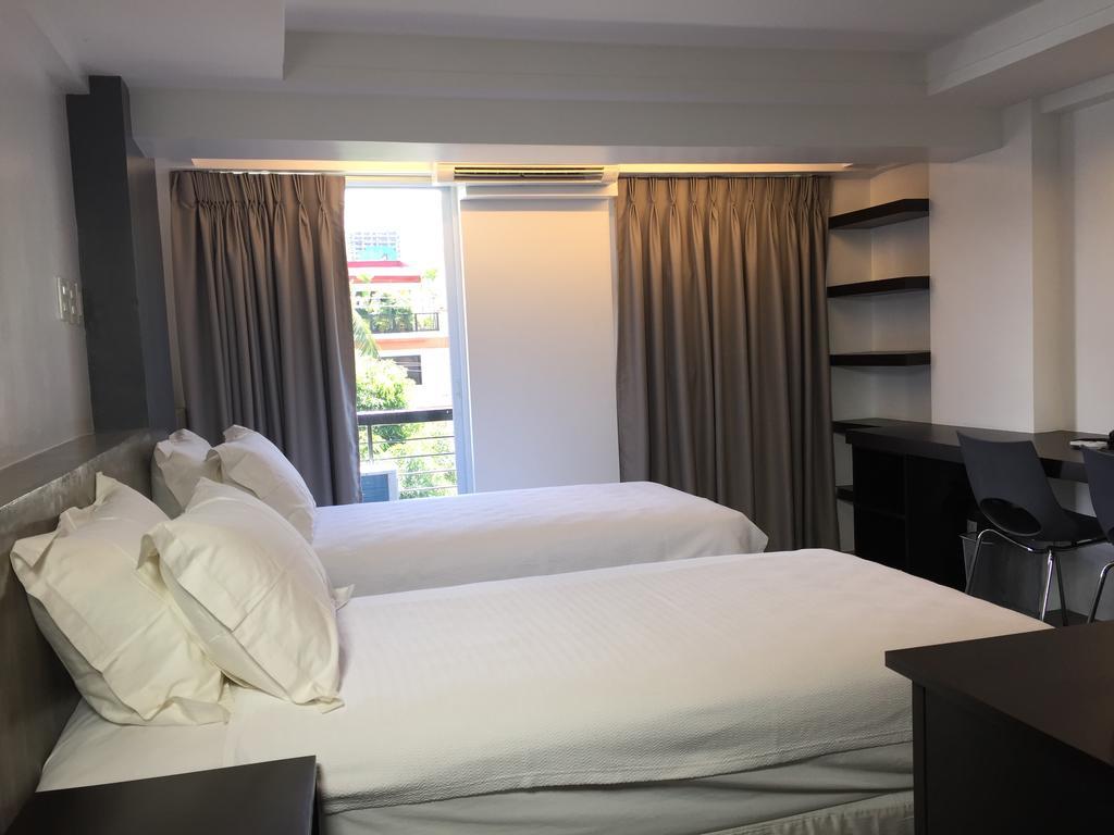 5880 Enriquez Residences マニラ市 エクステリア 写真